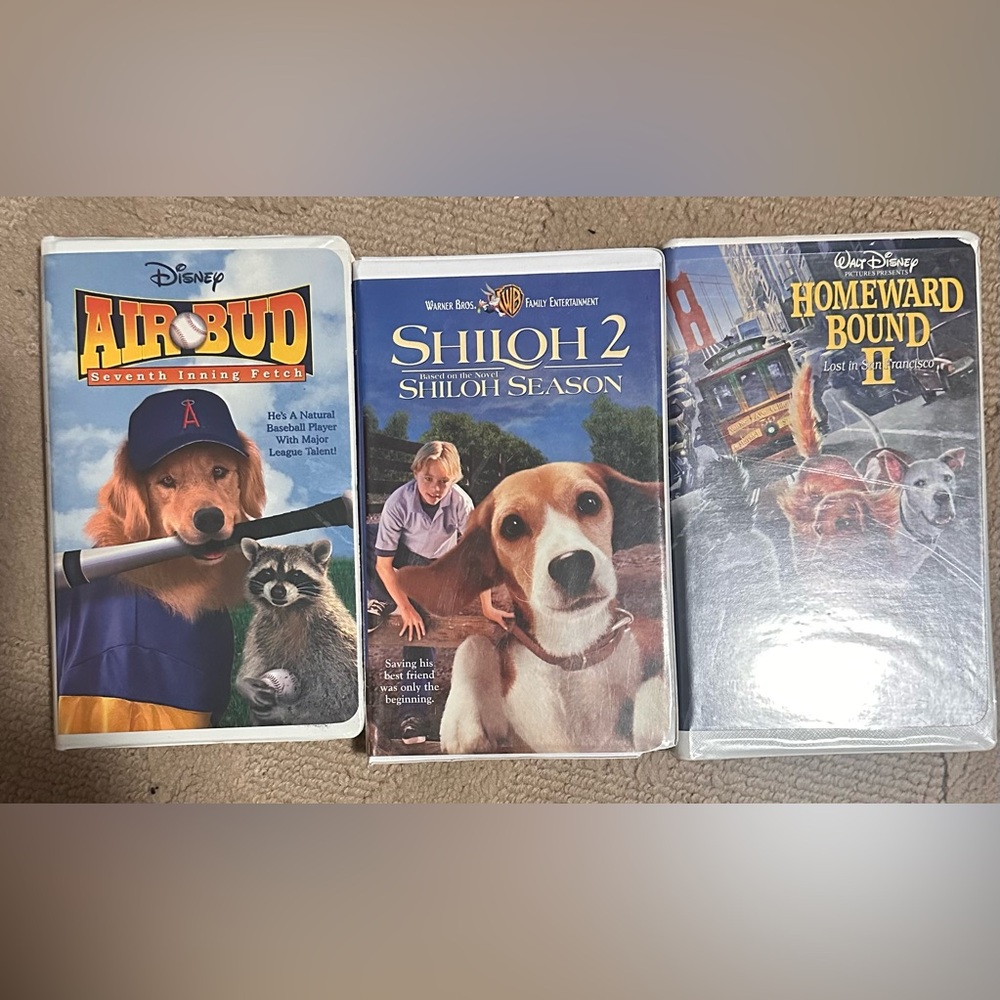 3 Walt Disney vhs tapes